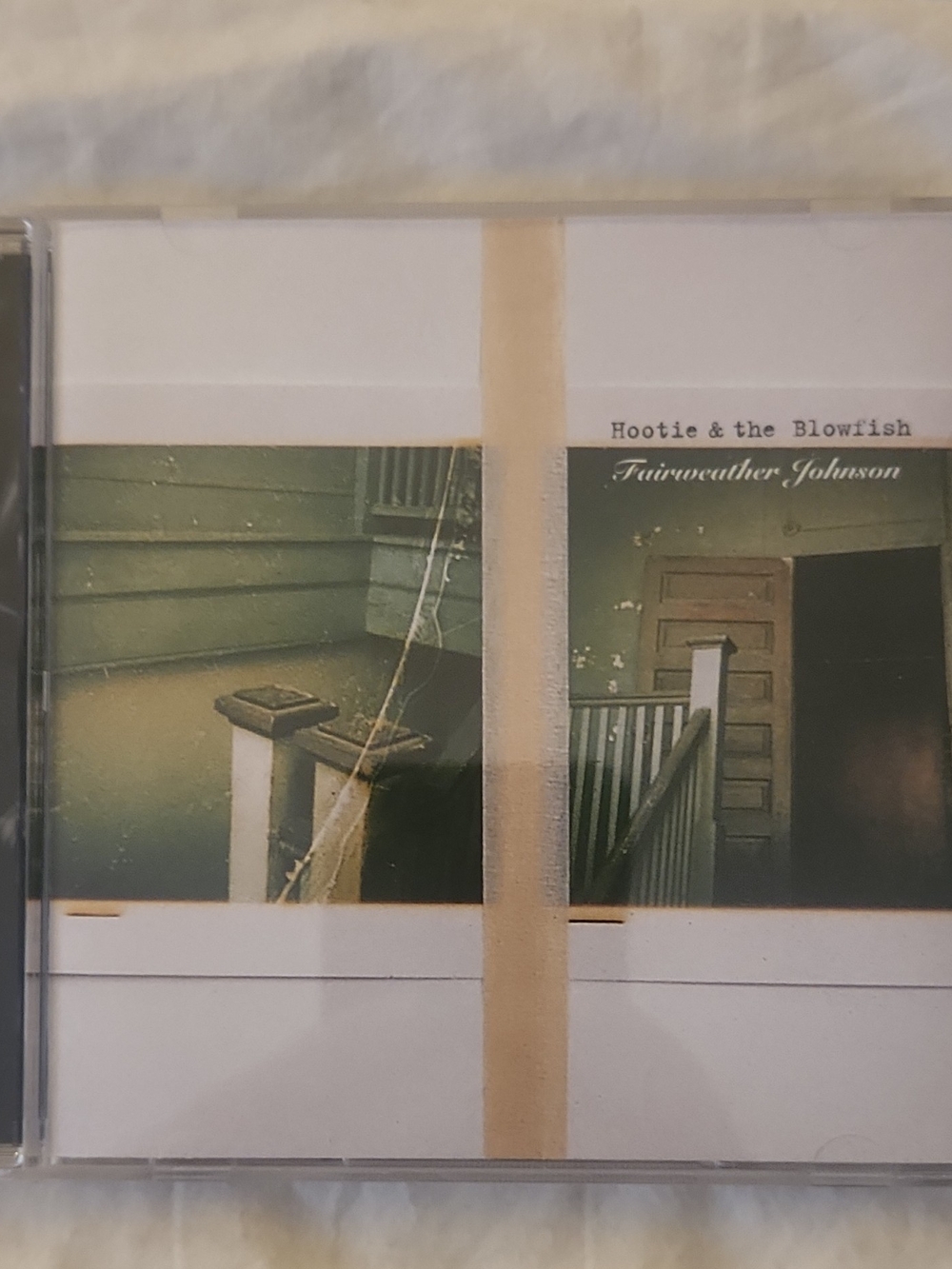 - Fairweather Johnson (Beige/Green)